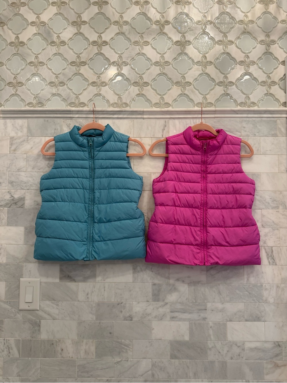 NWOT Gap Puffy Vests